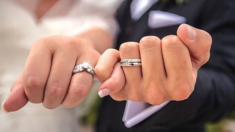 Unique Wedding Ring Designs for the Modern Bride and Groom