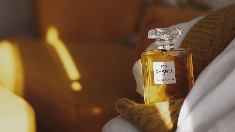 Discover the Essence of Luxury: Fragrance Set for an Unforgettable Journey